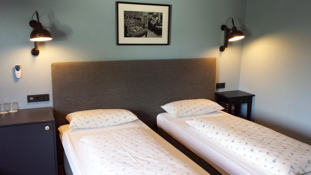 Hotel Henry Dreieich Ruang foto