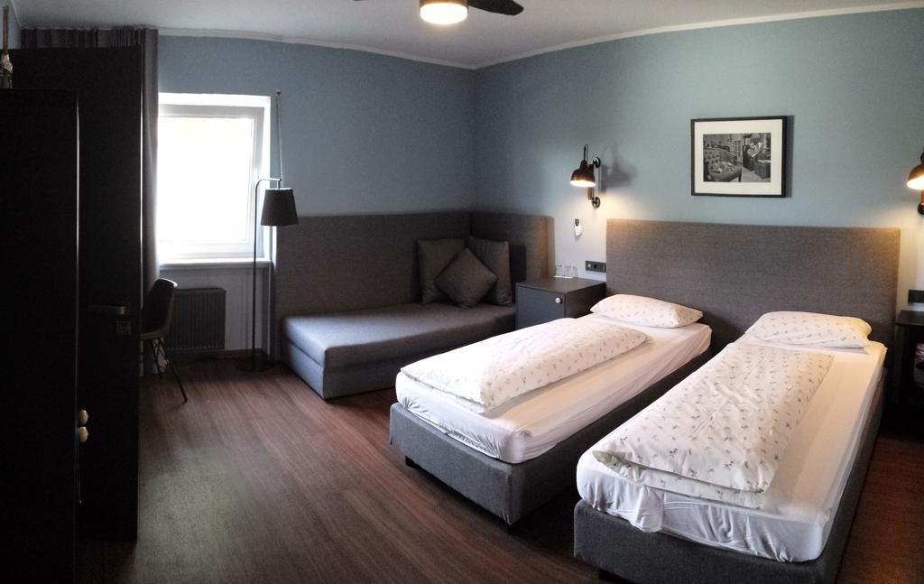 Hotel Henry Dreieich Bagian luar foto